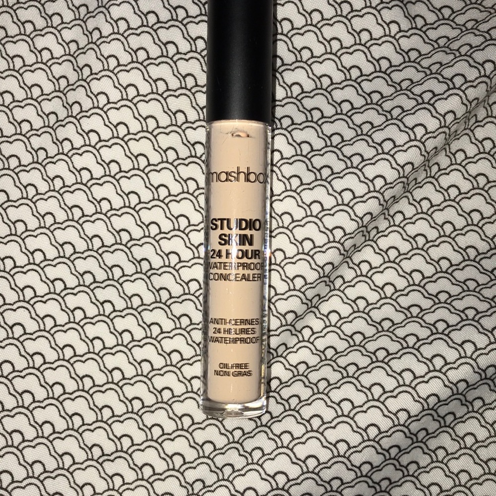 Smashbox waterproof concealer